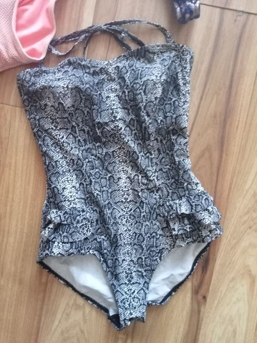 Stroje kąpielowe bikini jednoczesciowe hm