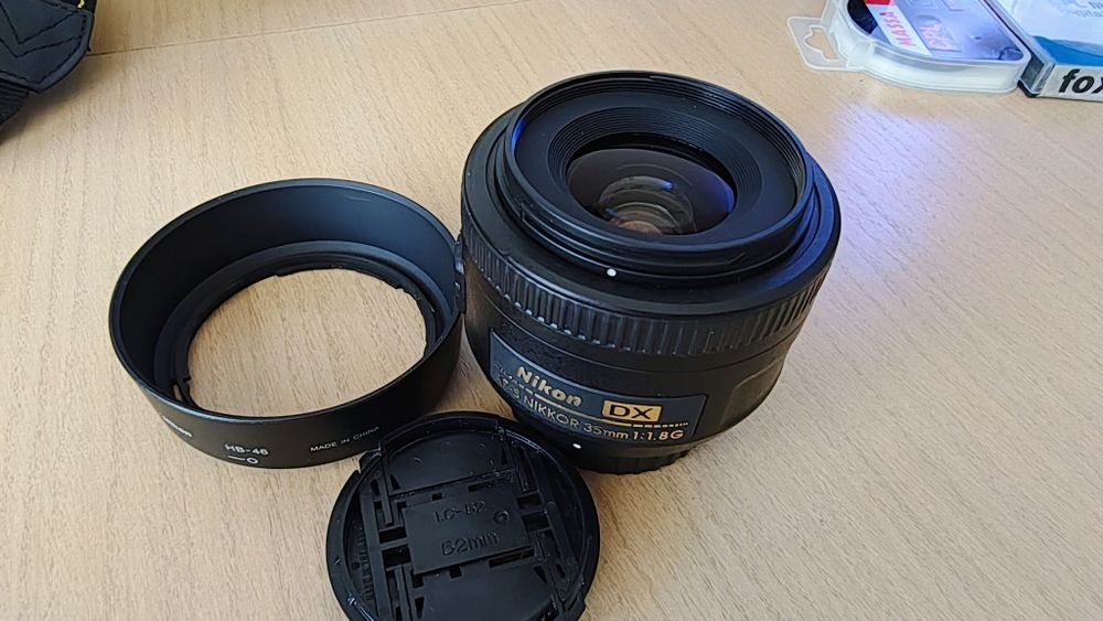 Nikon D5100 + nikkor 18-55mm+nikkor 35 1.8G+sigma 10-20mm