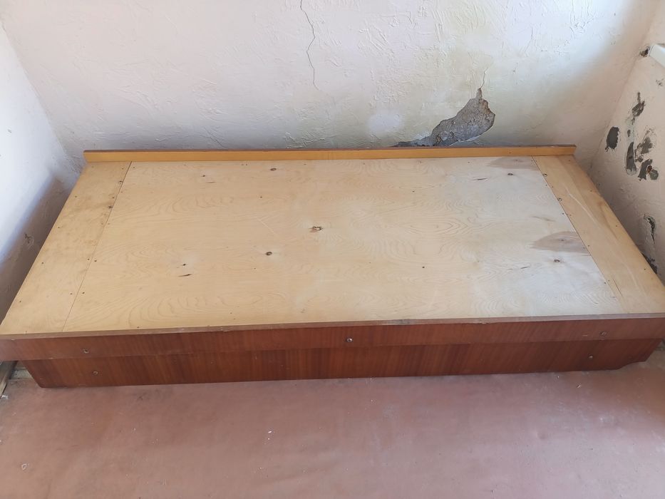 Продаю каркас односпальной кровати