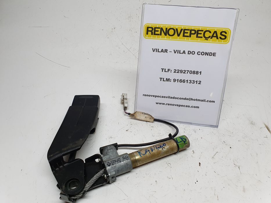 Encaixe de cinto frente direito RENAULT Kangoo (KC0/1_)