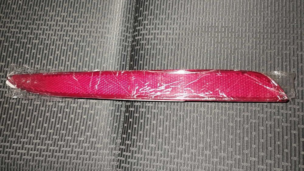 refletor traseiro lado do pendura Mazda 3