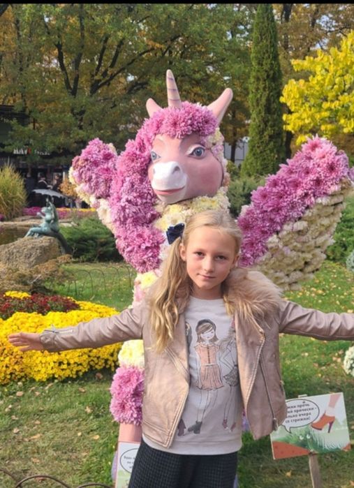 Куртка,  кожаная, косуха перламутровая  на девочку