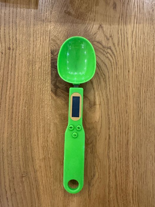 Продам ложку-ваги кухонні, вживане, в доброму стані