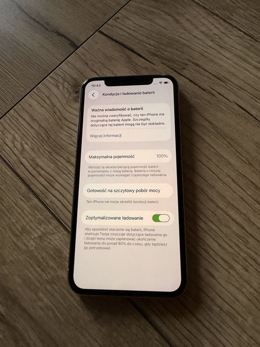 Biały iPhone 11 PRO