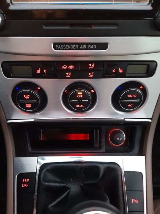 Volkswagen Passat B6 Variant 2008 2.0TDI Highline