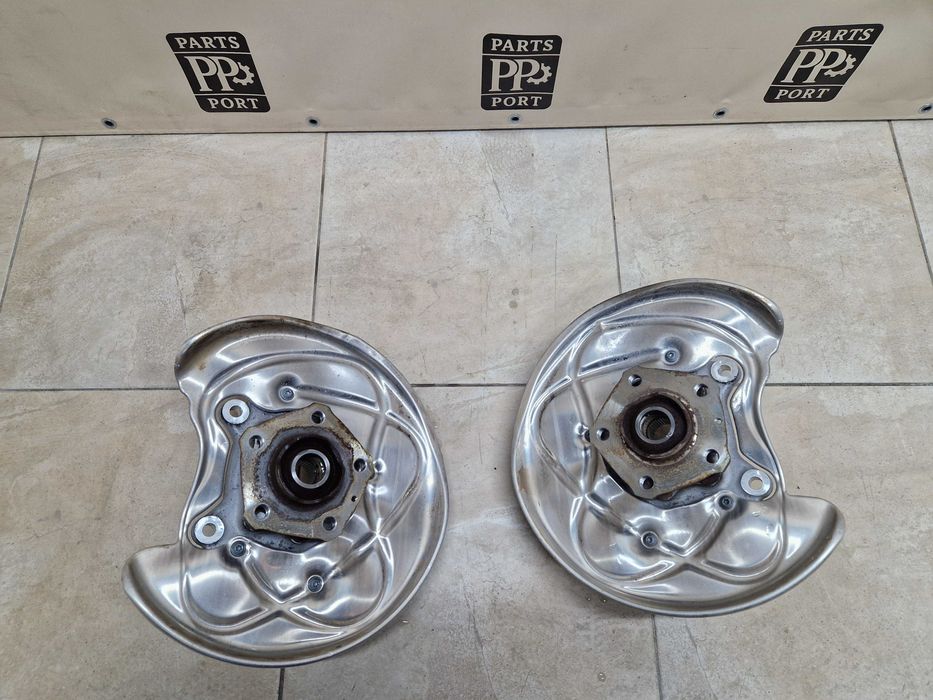 Цапфа со ступицей задняя Audi A4 B9 2017 2018 2019 2020 2021 2022 2023