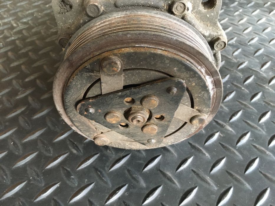 Peugeot 307 - pompa klimatyzacji agregat