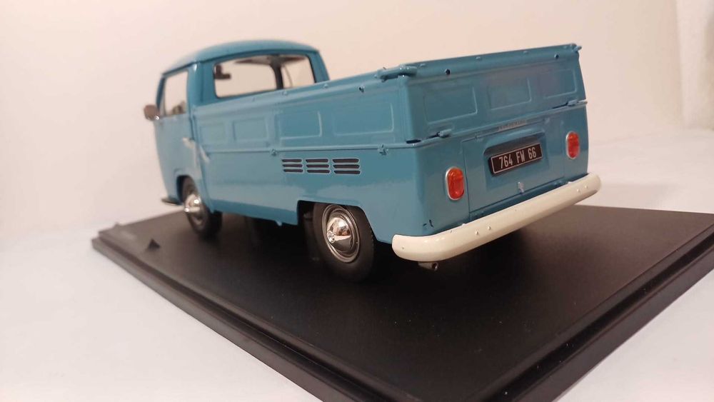 1/18 Vw Pão de forma T2 pick up az- Solido