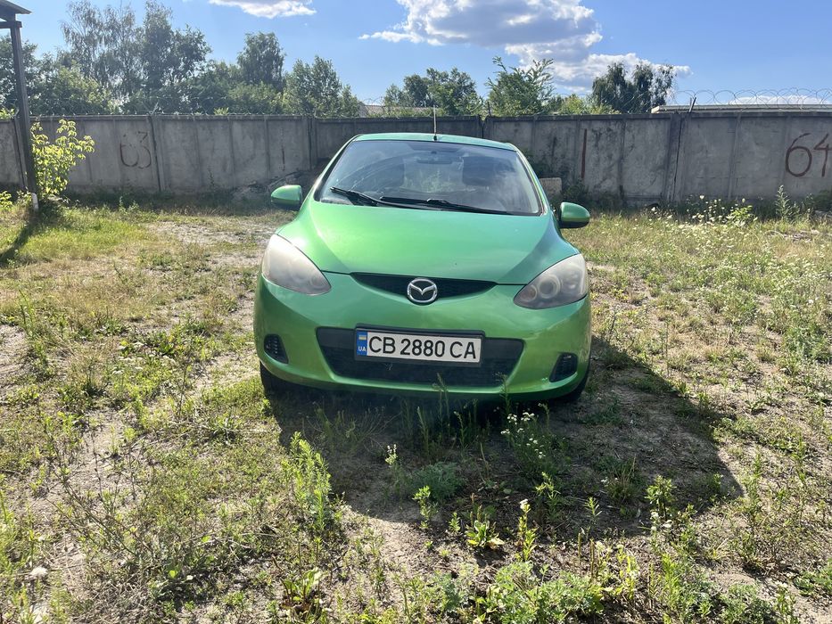 Мазда 2 2008 року