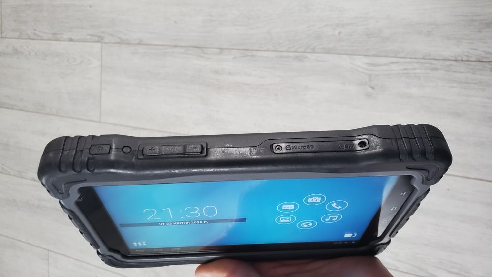 Планшет 7 дюйм. З підтримкою Сім.