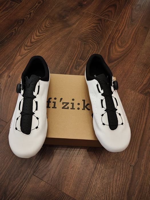 Buty szosowe Fizik Vento Omna Wide 46, 29,7 cm (2 razy na nogach)