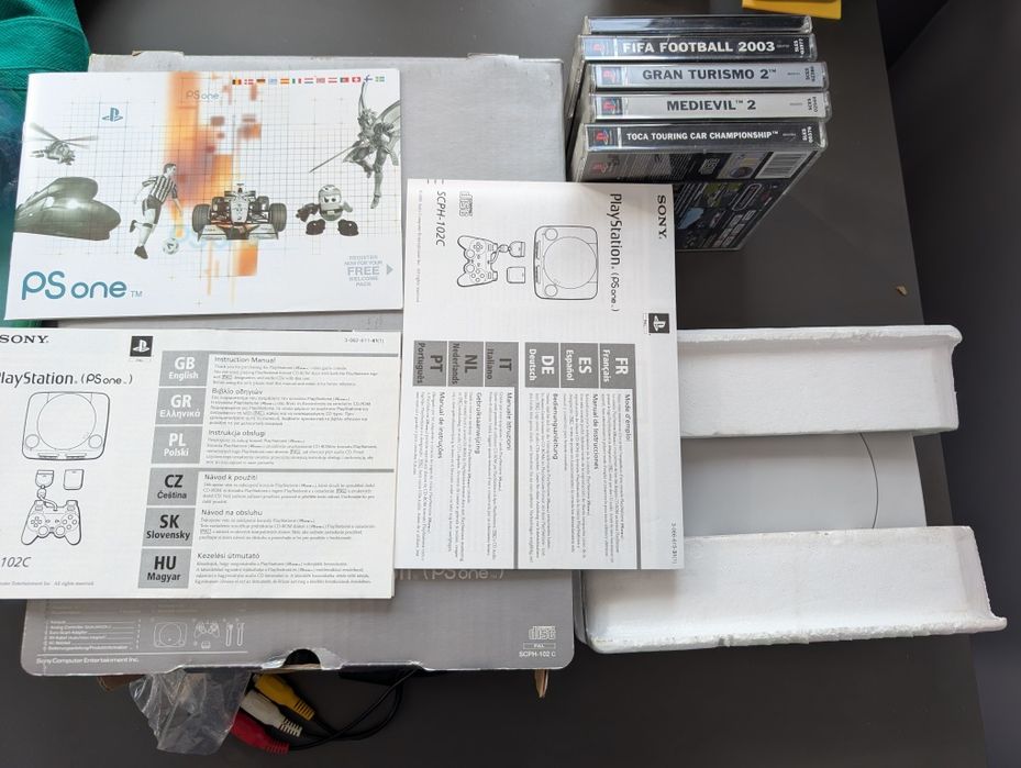 Konsole ps1 ps one PSX pełny zestaw plus gry i karta pamięci
