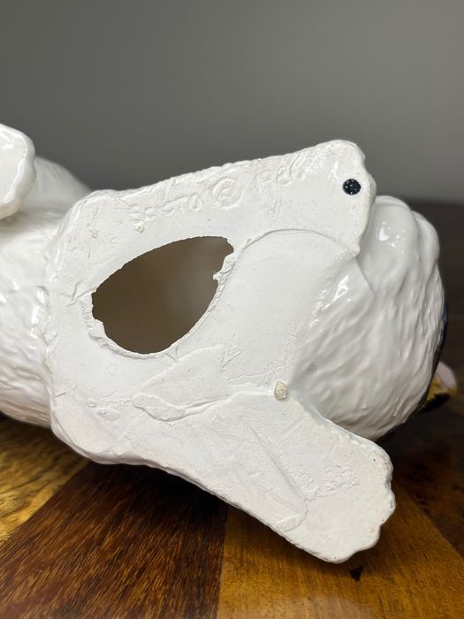 Ceramiczna figurka kota, sygnowana, lata 80, ręcznie malowana.