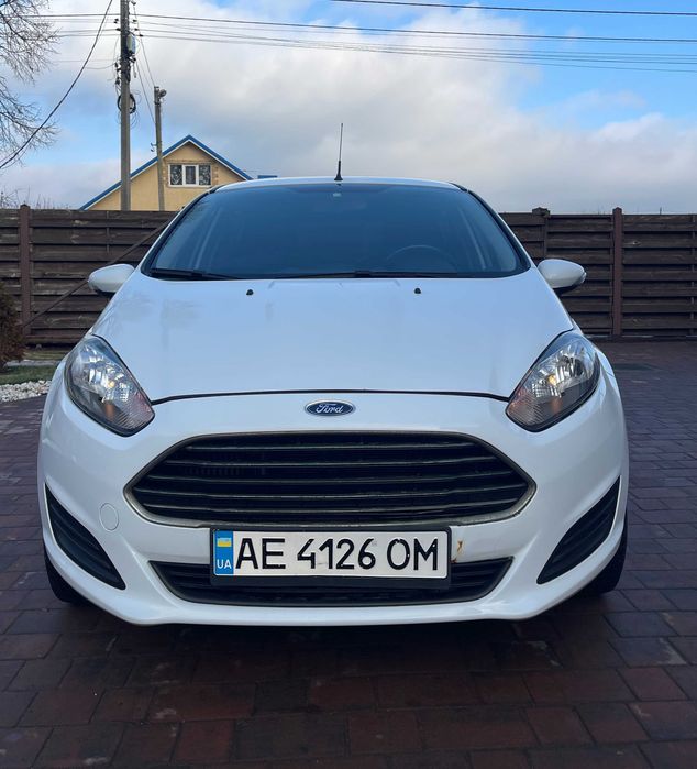 Автомобіль Ford Fieasta