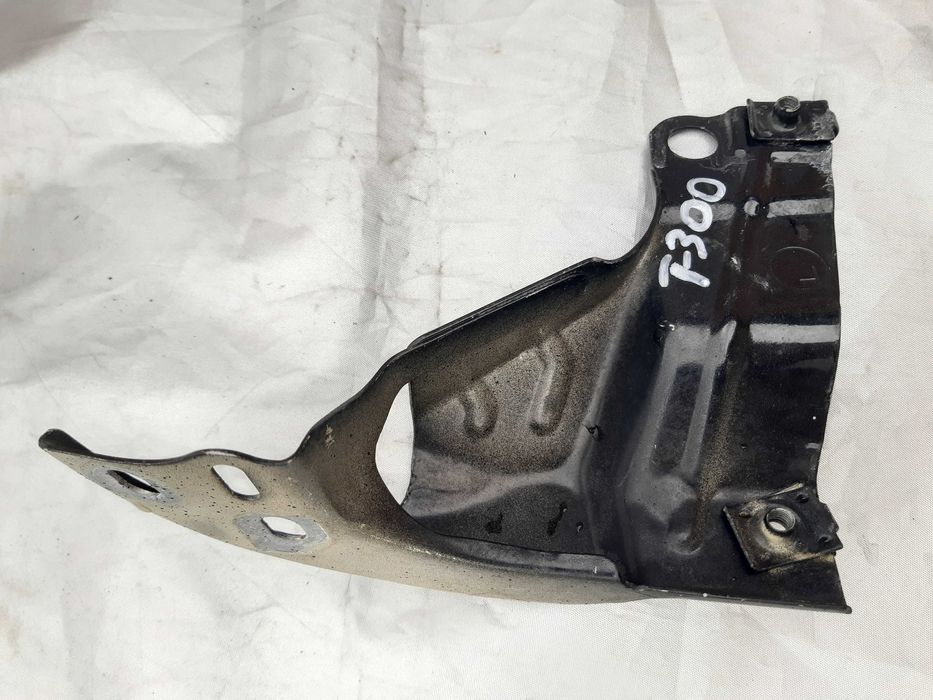 Кронштейн крила передньго Сhevrolet aveo t300