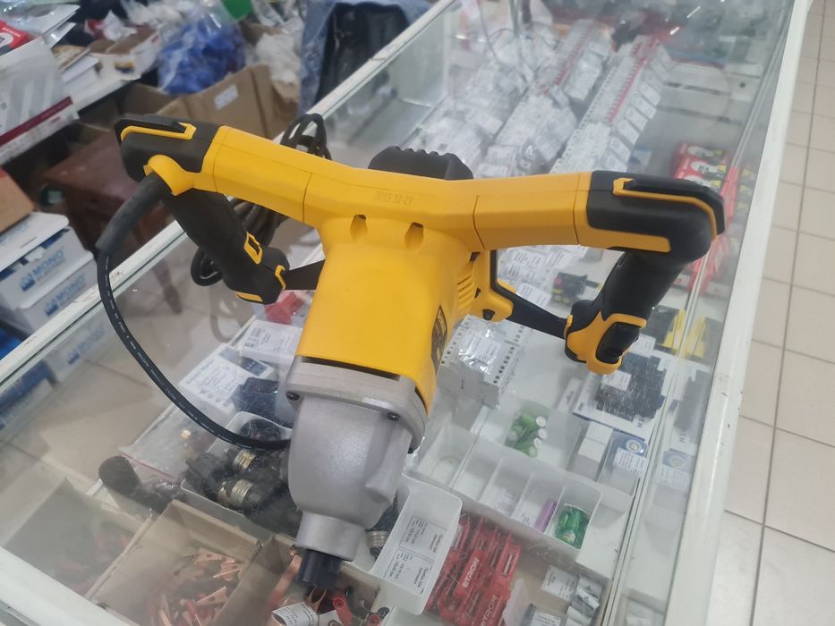 Продається перфоратор електричний DeWALT 1250wt d 25601