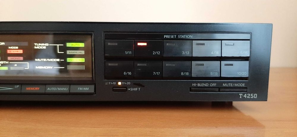 Tuner Onkyo T-4250