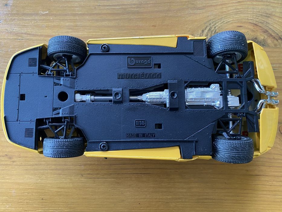 Lamborghini Murciélago. Burago (Італія) 1:18