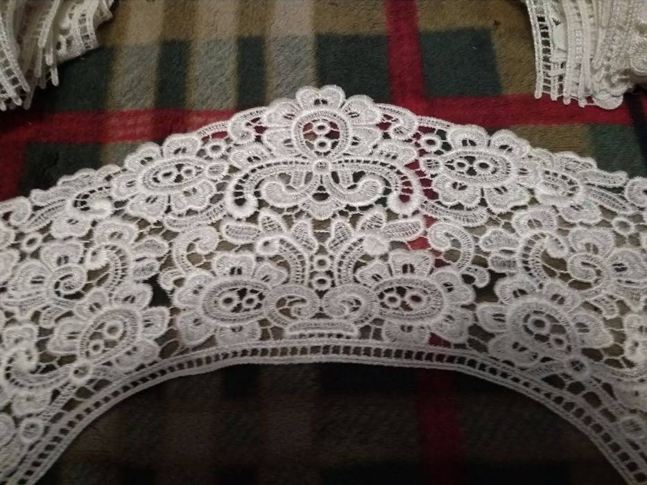Кружевной воротник