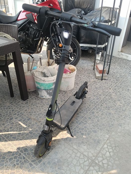 Vendo trotinete Bongo D30 em bom estado. Para mais informações mandar mensagem privada.