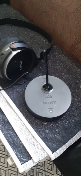 Sony słuchawki MDR-RF.810.R