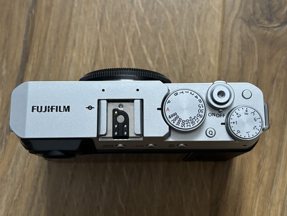 Fujifilm x-e4 piękny stan