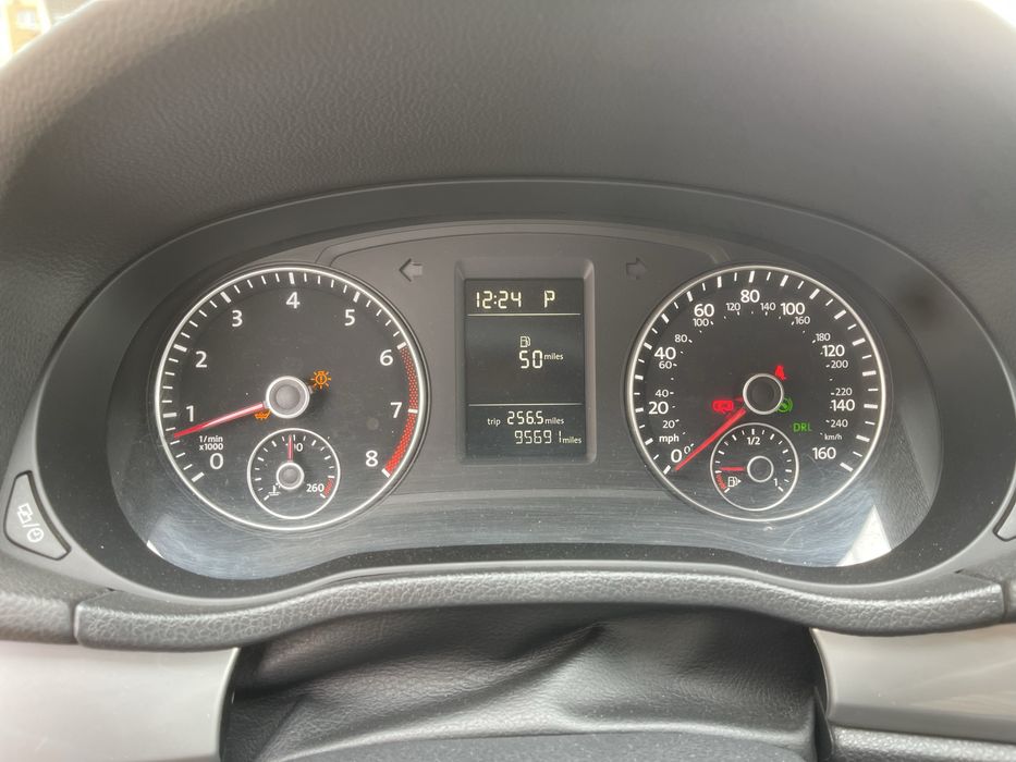 Продам Volkswagen Passat 2013