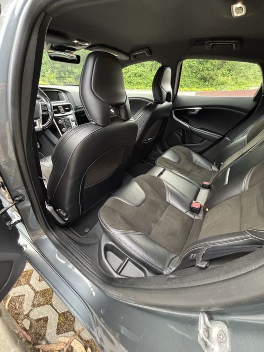 Volvo V40 R-Design 2.0 120cv