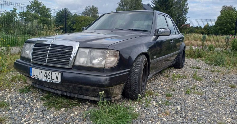 Mercedes-Benz W124