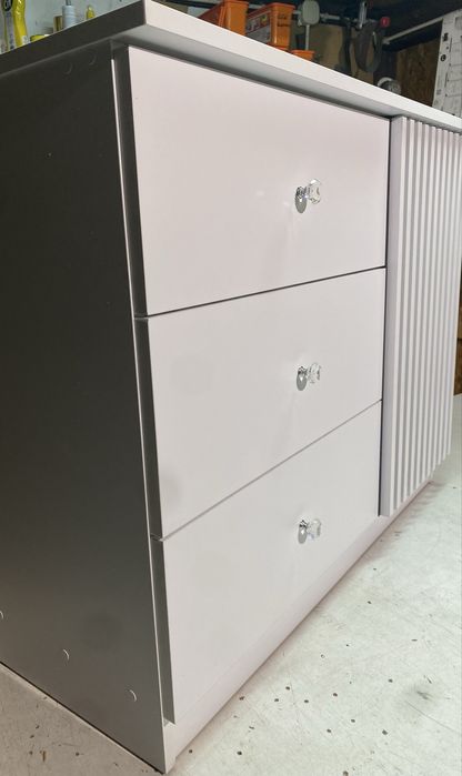 Nowa szafka komoda BIAŁA + LAMELE