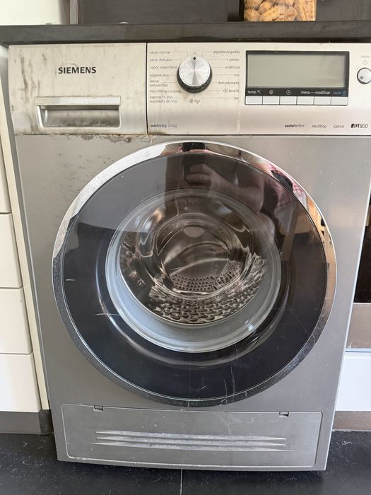 Máquina de lavar e secar Siemens iQ800