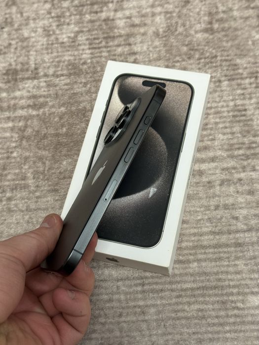 Iphone 15 pro 128gb black titanium 83% bat