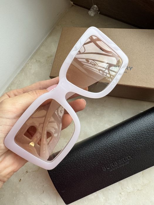 Сонцезахисні окуляри Burberry