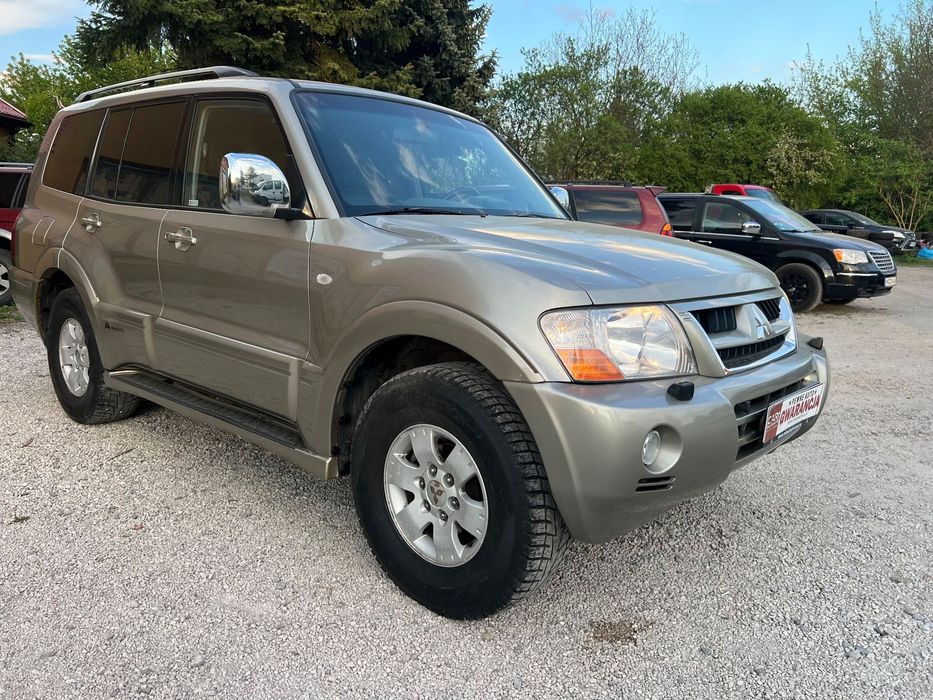 Mitsubishi Pajero Super Stan . 7odob  Full Opcją