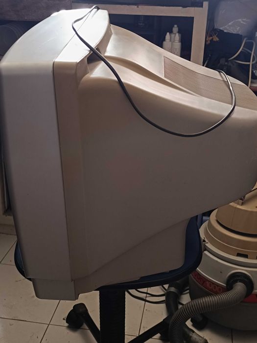 Televisão Grundig T55-240 I CRT