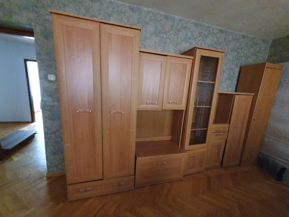 Oddam za darmo zestaw mebli,szafa,biurko,witryna
