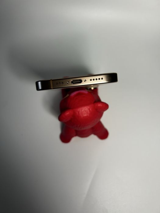 Iphone 16pro Акб 100 ідеальний стан