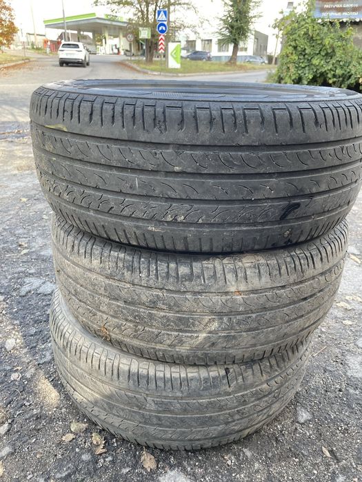 Продам літню резину шини