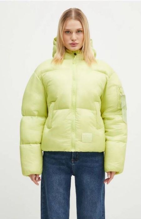 Куртка, пуховик, Alpha Industries оригінал зимова зелена з капюшоном.