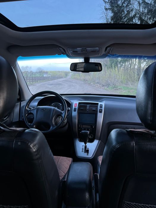 Автомобіль HYUNDAI