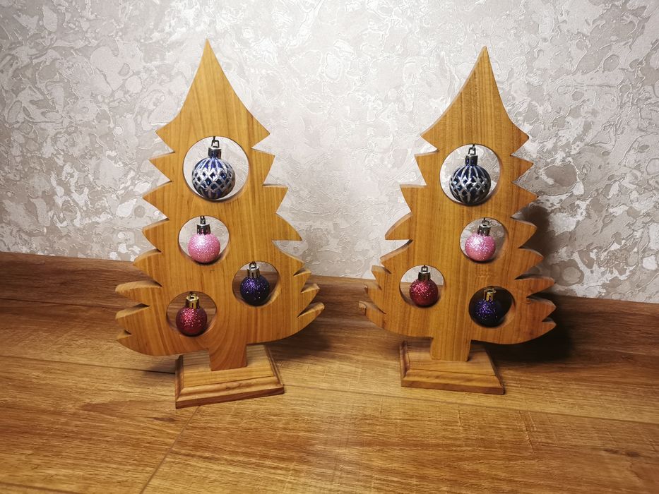 Новорічні декоративні ялинки (прикраси)
