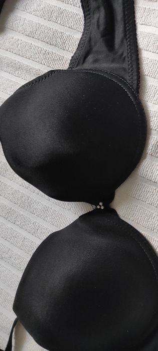 Zestaw: 4x Biustonosz/85 B