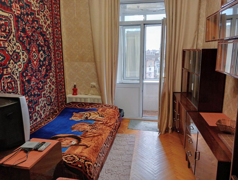 Кімната для хлопця. ст. м. Звіринецька.