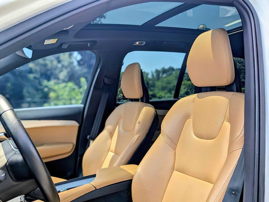 Volvo XC90 T6 Momentum      2017