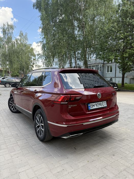 Volkswagen Tiguan Allspace R-Line 2.0 бензин 2018 року