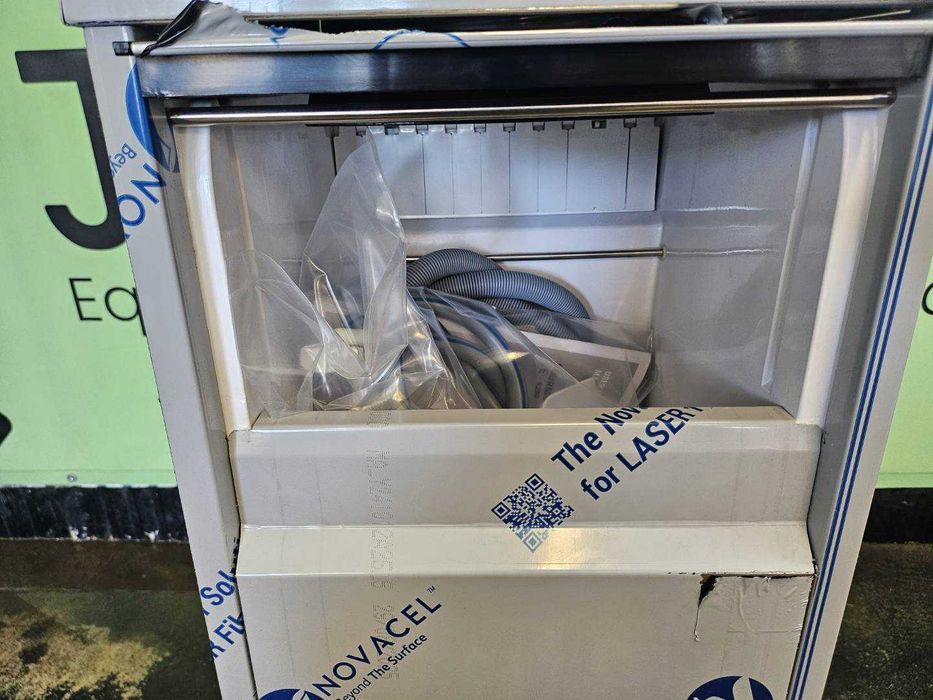 Máquinas de gelo em cubos novas