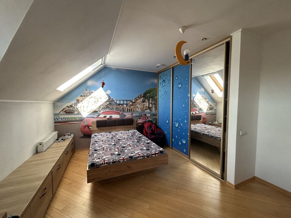 Продаж будинку Рівне, вул Золотіівська