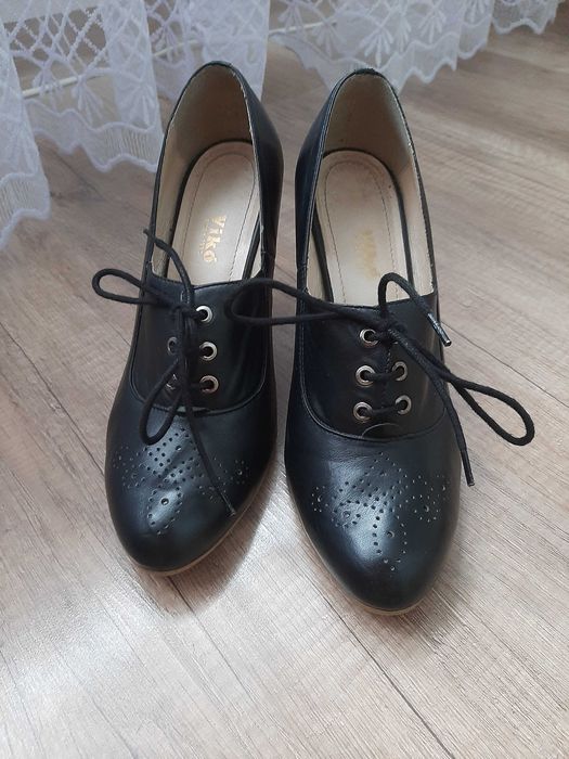 Продам кожаные ботильоны.