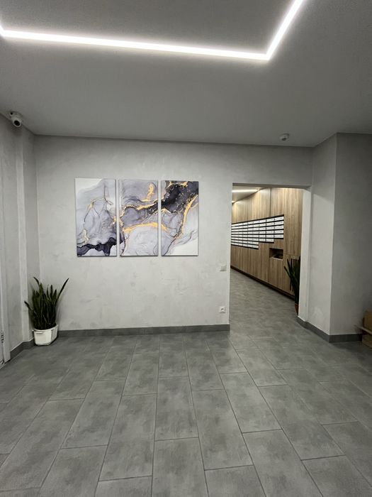 Центр! Квартира після будівел.,88 м, Дашкевича 3, на 3 поверсі.