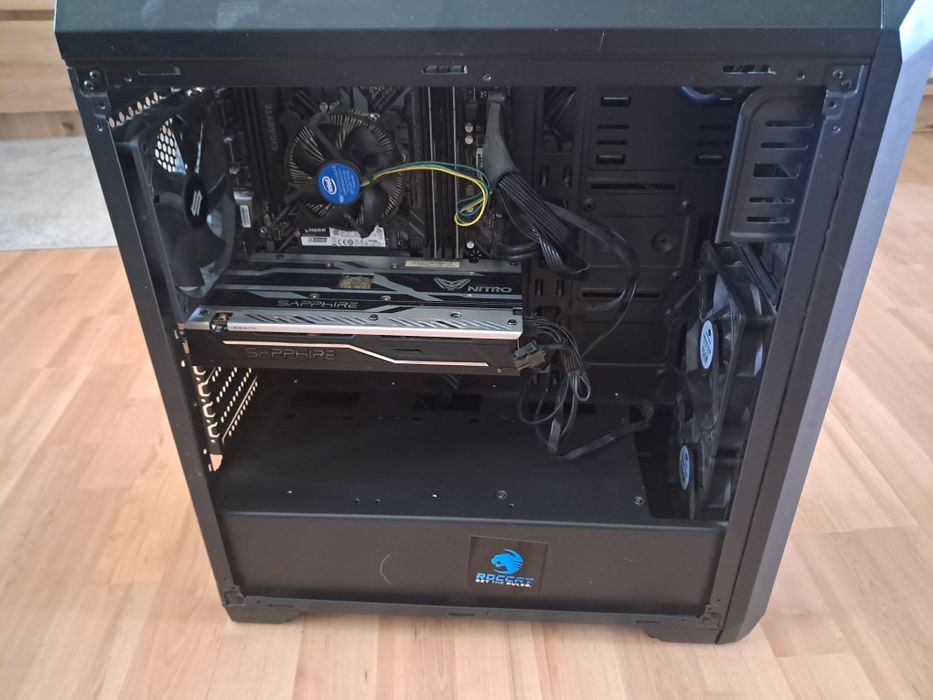 Komputer stacjonarny PC